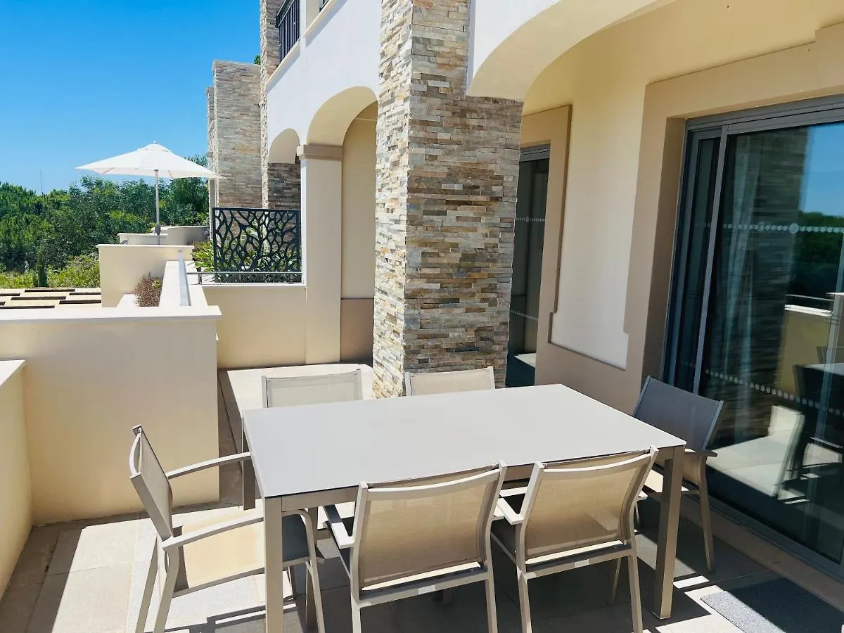 Vilamoura Pine Hills Luxury Apartment クアルテイラ
